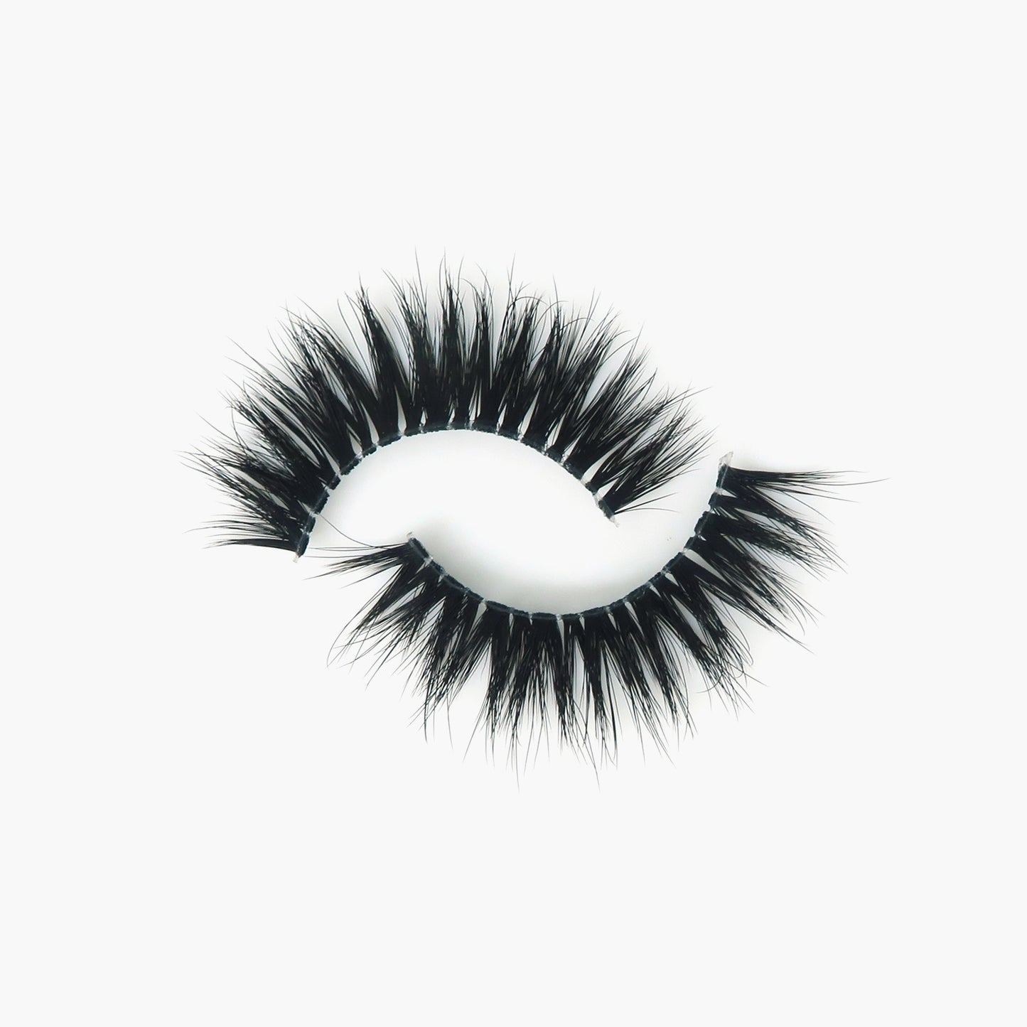 Liva Lashes HYME BEAUTY